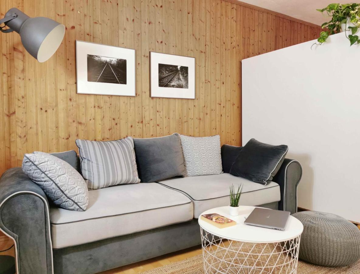 Ferienwohnung Himmelberg 80M2 In Der Altstadt Und Toll Fuer Familien Klagenfurt am Wörthersee Extérieur photo